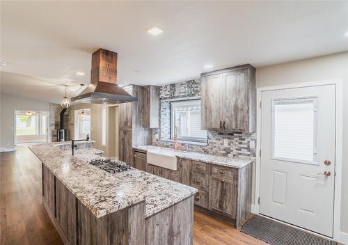 57 Kingfisher Drive, Penticton, BC - Indoor Photo Showing Kitchen