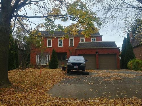 1768 Sherwood Forrest Circ, Mississauga, ON - Outdoor