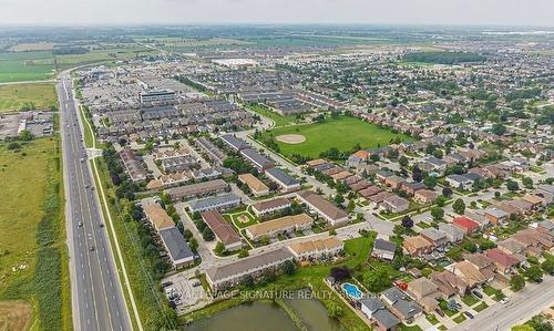 16-39 Pinewoods Dr, Hamilton, ON - Outdoor With View