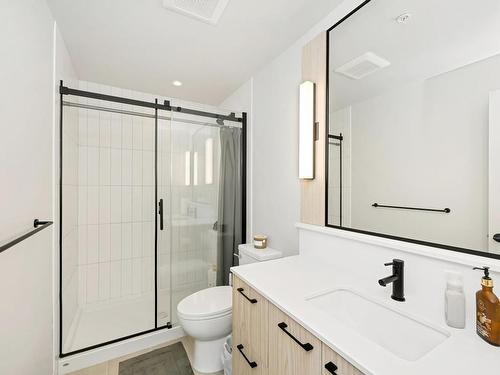 409-958 Pharoah Mews, Langford, BC - Indoor Photo Showing Bathroom