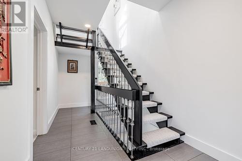 19661 Kennedy Road, East Gwillimbury, ON - Indoor Photo Showing Other Room