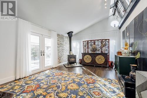 19661 Kennedy Road, East Gwillimbury, ON - Indoor With Fireplace