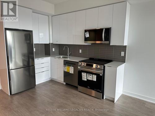 311 - 225 Malta Drive, Brampton, ON - Indoor Photo Showing Kitchen