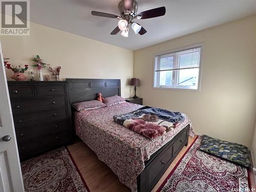 402 Buckwold Cove, Saskatoon, SK - Indoor Photo Showing Bedroom