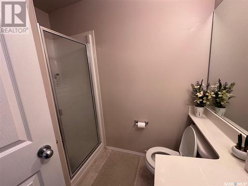 402 Buckwold Cove, Saskatoon, SK - Indoor Photo Showing Bathroom