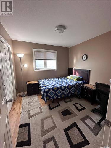 402 Buckwold Cove, Saskatoon, SK - Indoor Photo Showing Bedroom