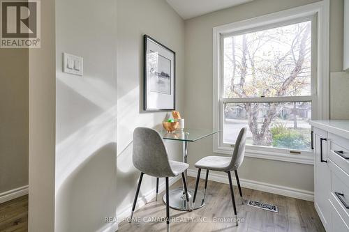 4039 Farrier Court, Mississauga, ON - Indoor Photo Showing Dining Room