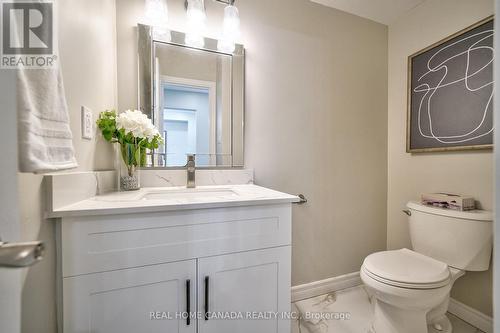 4039 Farrier Court, Mississauga, ON - Indoor Photo Showing Bathroom