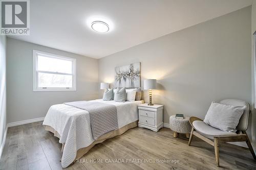 4039 Farrier Court, Mississauga, ON - Indoor Photo Showing Bedroom