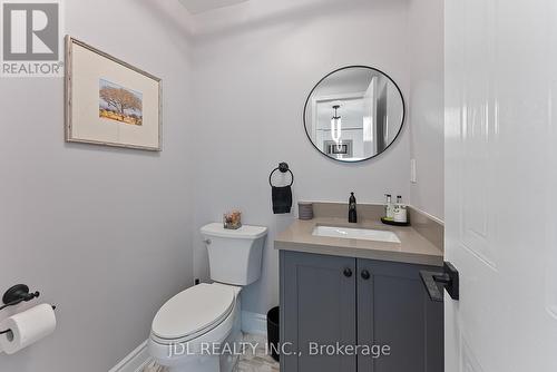 17 - 95 Weldrick Road E, Richmond Hill, ON - Indoor Photo Showing Bathroom