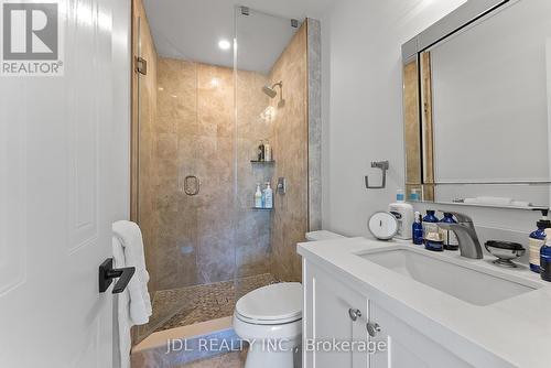 17 - 95 Weldrick Road E, Richmond Hill, ON - Indoor Photo Showing Bathroom