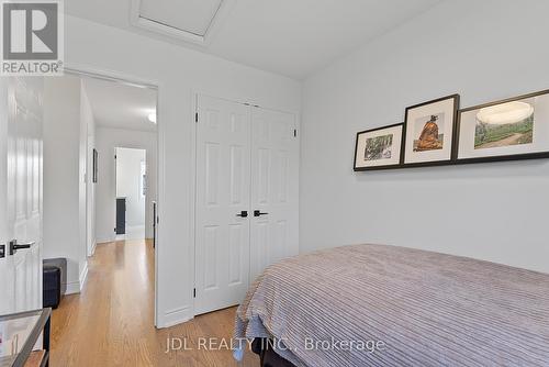 17 - 95 Weldrick Road E, Richmond Hill, ON - Indoor Photo Showing Bedroom