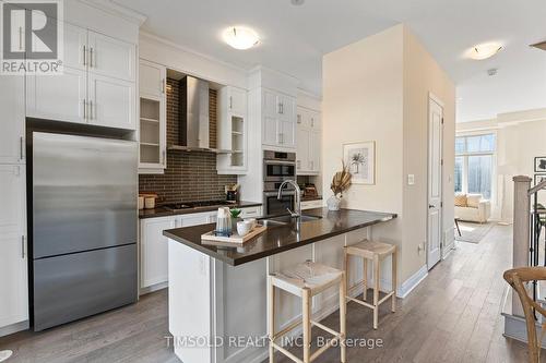 26 Carrville Woods Circle, Vaughan, ON - Indoor Photo Showing Kitchen With Stainless Steel Kitchen With Upgraded Kitchen