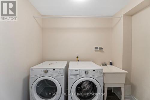 26 Carrville Woods Circle, Vaughan, ON - Indoor Photo Showing Laundry Room