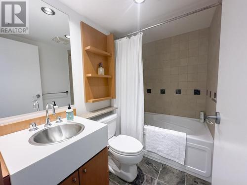 2502 1438 Richards Street, Vancouver, BC - Indoor Photo Showing Bathroom