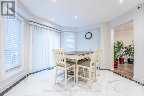 5202 Buttermill Court, Mississauga, ON - Indoor Photo Showing Dining Room