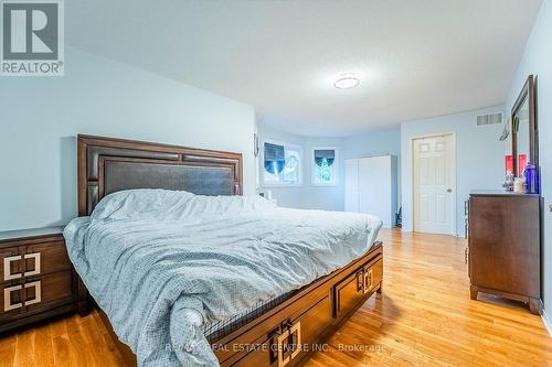 5202 Buttermill Court, Mississauga, ON - Indoor Photo Showing Bedroom