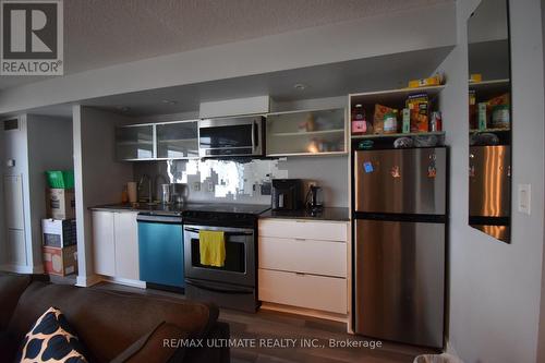 1622 - 4K Spadina Avenue, Toronto, ON - Indoor Photo Showing Kitchen