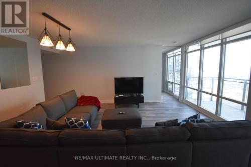 1622 - 4K Spadina Avenue, Toronto, ON - Indoor Photo Showing Living Room