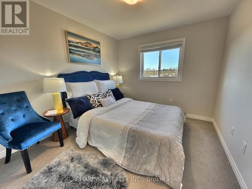 164 Sunflower Place, Welland, ON - Indoor Photo Showing Bedroom