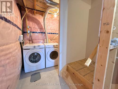 164 Sunflower Place, Welland, ON - Indoor Photo Showing Laundry Room