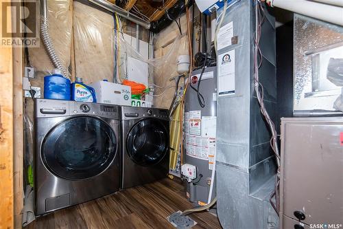 155 Marlatte Crescent, Saskatoon, SK - Indoor Photo Showing Laundry Room