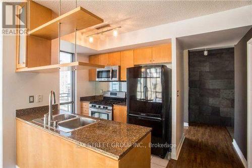 1510 - 5 Mariner Terrace, Toronto, ON - Indoor Photo Showing Kitchen With Double Sink