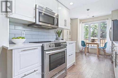 1 - 31 Keegan Parkway, Belleville, ON - Indoor Photo Showing Kitchen With Upgraded Kitchen