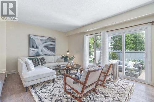 1 - 31 Keegan Parkway, Belleville, ON - Indoor Photo Showing Living Room