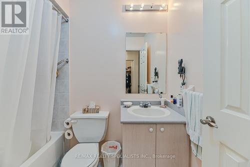 22 Lent Crescent, Brampton, ON - Indoor Photo Showing Bathroom