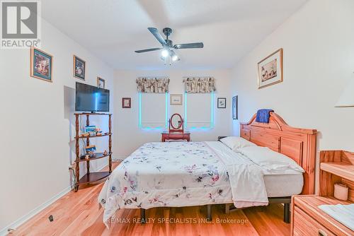 22 Lent Crescent, Brampton, ON - Indoor Photo Showing Bedroom