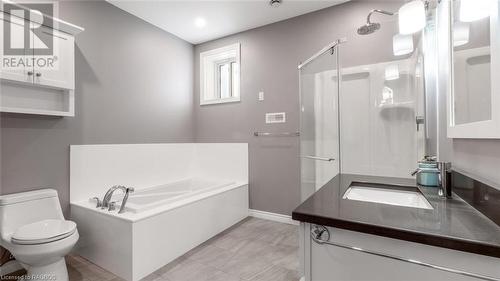 Looking to escape? Welcome!! - 18 Walker Way, Sauble Beach, ON - Indoor Photo Showing Bathroom