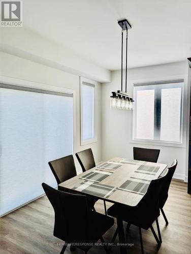 714 Daimler Parkway E, Welland, ON - Indoor Photo Showing Dining Room