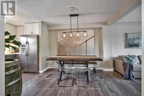 20 - 63 Fonthill Road, Hamilton, ON - Indoor Photo Showing Dining Room