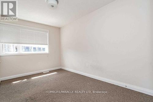 18 - 35 Midhurst Heights, Hamilton, ON - Indoor Photo Showing Other Room