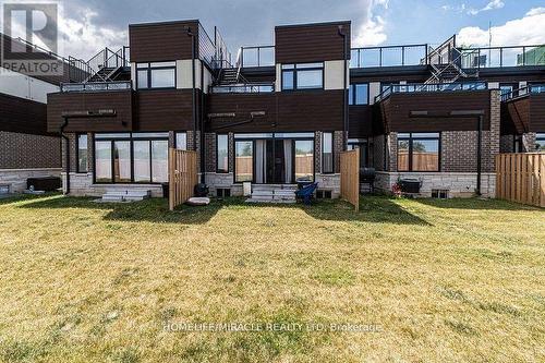 18 - 35 Midhurst Heights, Hamilton, ON - Outdoor With Balcony