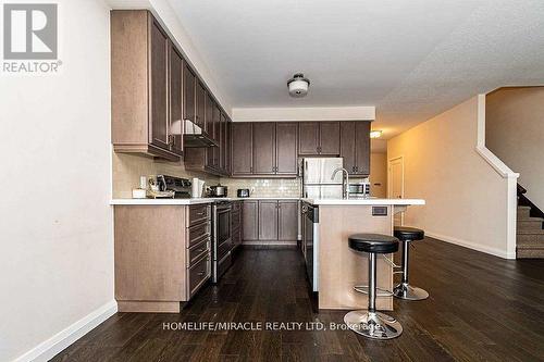 18 - 35 Midhurst Heights, Hamilton, ON - Indoor Photo Showing Kitchen