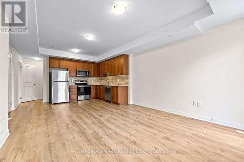 307 - 755 Omega Drive, Pickering, ON - Indoor Photo Showing Kitchen