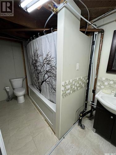 202 Hudson Street, Hudson Bay, SK - Indoor Photo Showing Bathroom