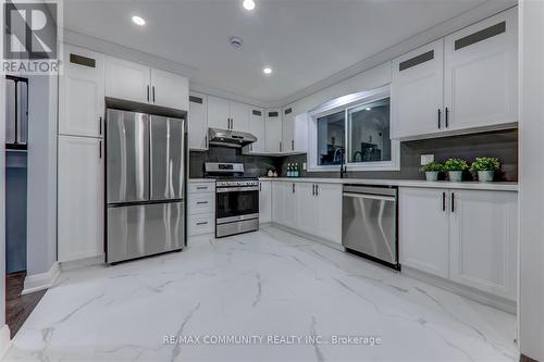 31 Tilley Drive, Toronto, ON - Indoor Photo Showing Kitchen