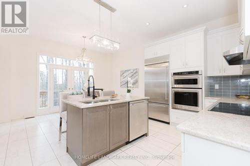 17 Fitzmaurice Drive, Vaughan, ON - Indoor Photo Showing Kitchen With Double Sink