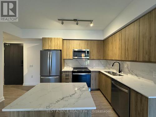 307 - 56 Lakeside Terrace, Barrie, ON - Indoor Photo Showing Kitchen With Double Sink