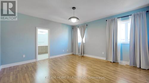 22 Temple Avenue, East Gwillimbury, ON - Indoor Photo Showing Other Room