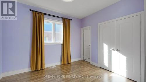 22 Temple Avenue, East Gwillimbury, ON - Indoor Photo Showing Other Room