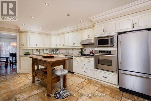 47 Park Drive, Vaughan, ON - Indoor Photo Showing Kitchen