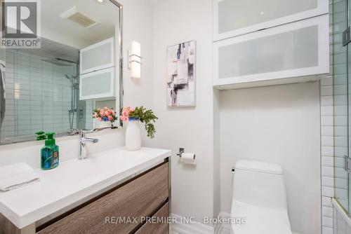 47 Park Drive, Vaughan, ON - Indoor Photo Showing Bathroom