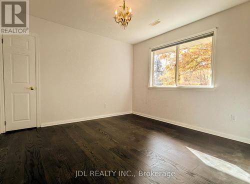 312 Dalewood Drive, Oakville, ON - Indoor Photo Showing Other Room