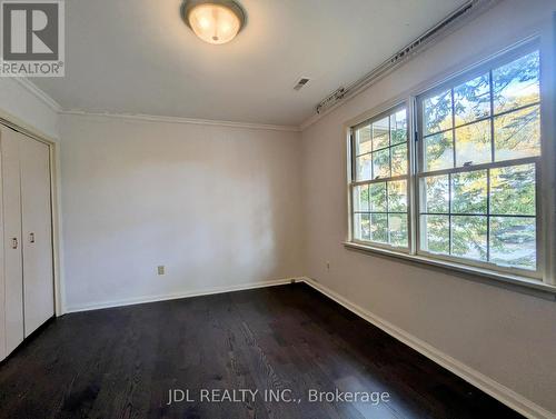 312 Dalewood Drive, Oakville, ON - Indoor Photo Showing Other Room