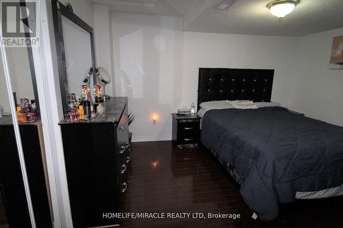 26 Briardale Road, Brampton, ON - Indoor Photo Showing Bedroom