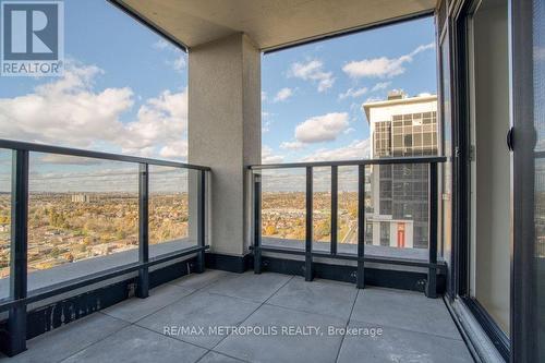 1806W - 202 Burnhamthorpe Road E, Mississauga, ON - Outdoor With Balcony With Exterior